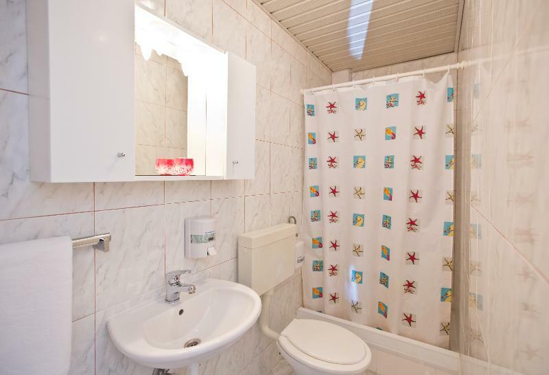 Carol Royal Apartment *